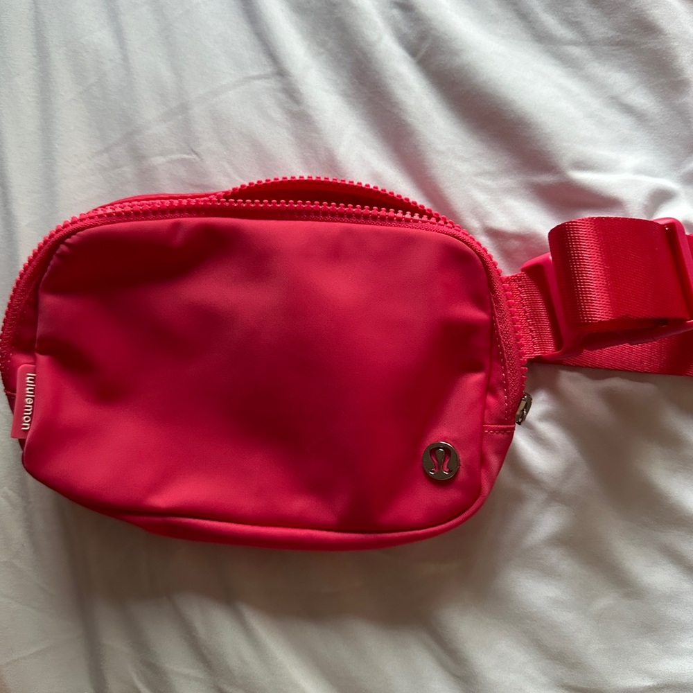 Lululemon Lipgloss Belt Bag